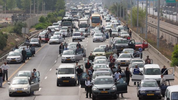 The world stands still in Israel on Memorial Day to honor those who have fallen