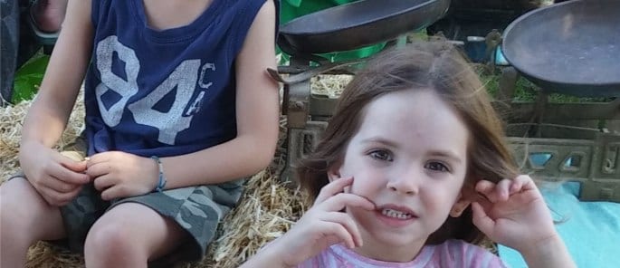 Children in Sde Boaz need new swings and slides